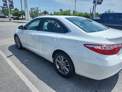 2017 Toyota Camry SE