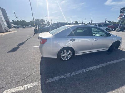 2012 Toyota CAMRY SE