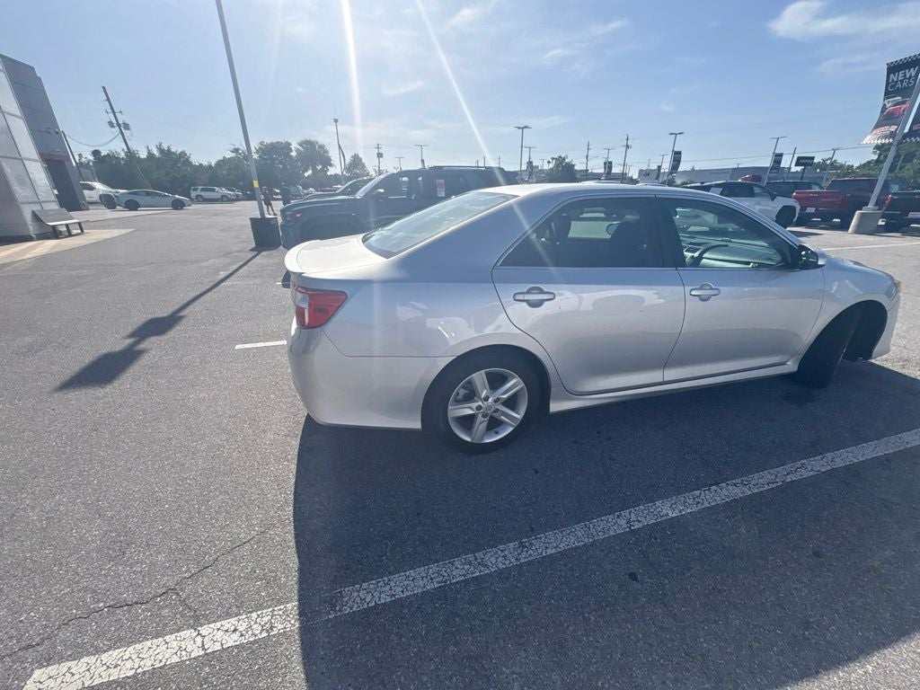 2012 Toyota CAMRY SE