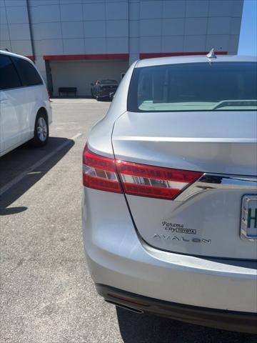 2013 Toyota AVALON Limited