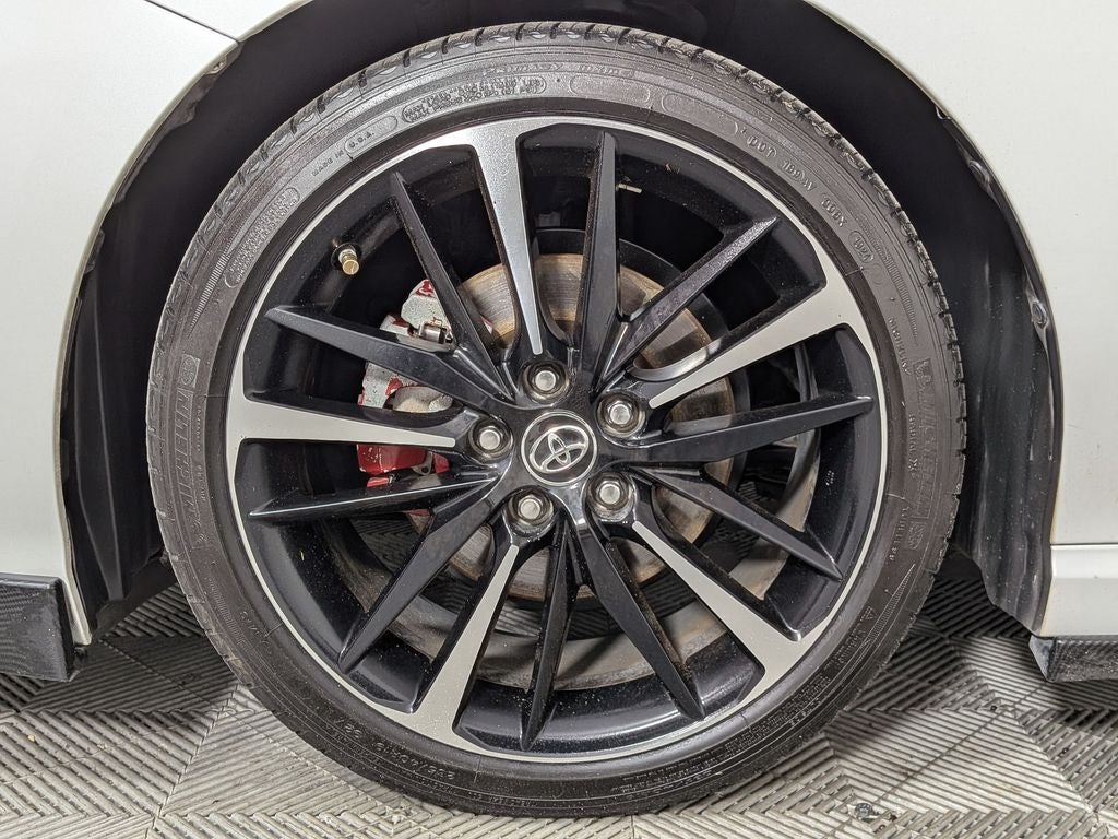 2019 Toyota CAMRY XSE V6
