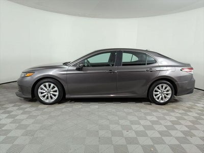 2020 Toyota CAMRY LE