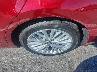 2020 Toyota Camry Hybrid XLE