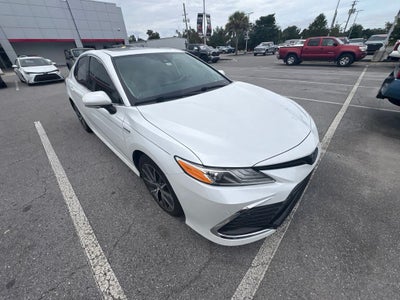 2021 Toyota Camry Hybrid XLE