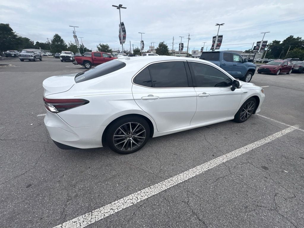 2021 Toyota Camry Hybrid XLE