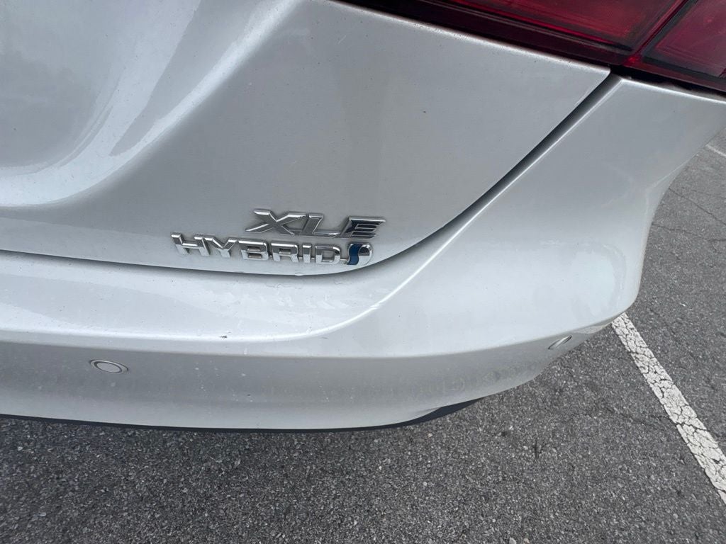 2021 Toyota Camry Hybrid XLE