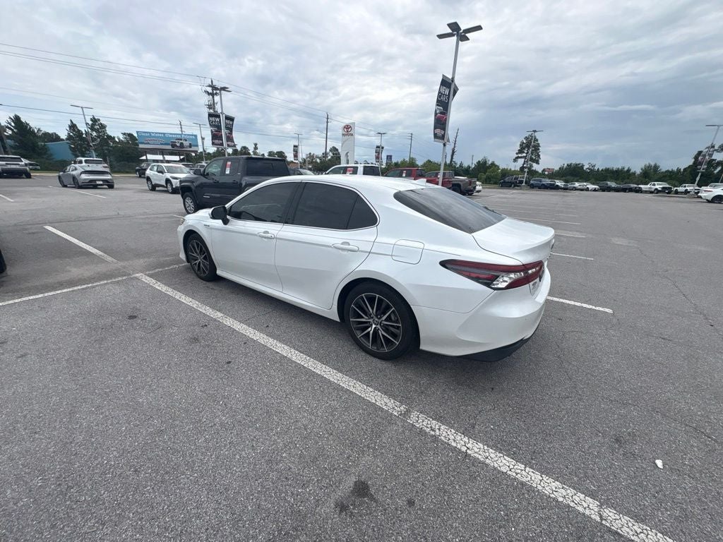 2021 Toyota Camry Hybrid XLE