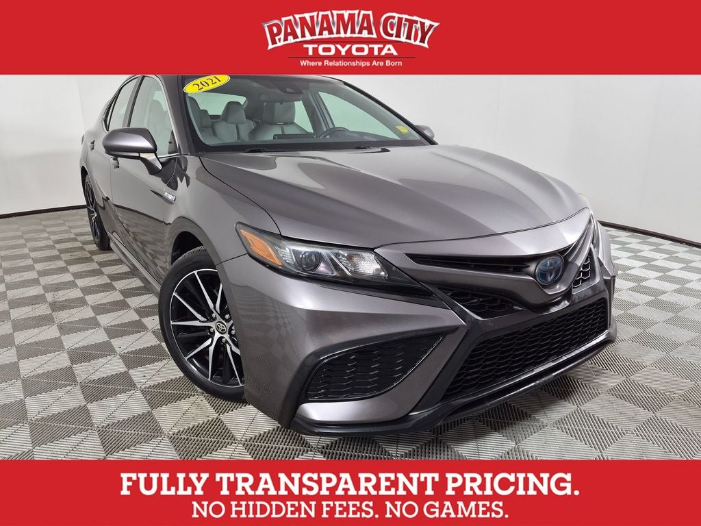 2021 Toyota Camry Hybrid SE