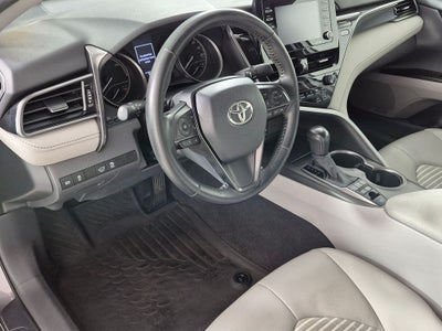 2021 Toyota Camry Hybrid SE