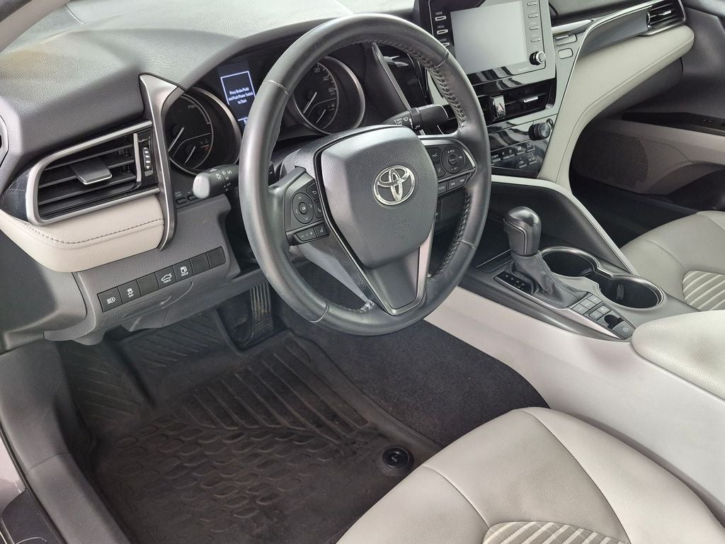 2021 Toyota Camry Hybrid SE