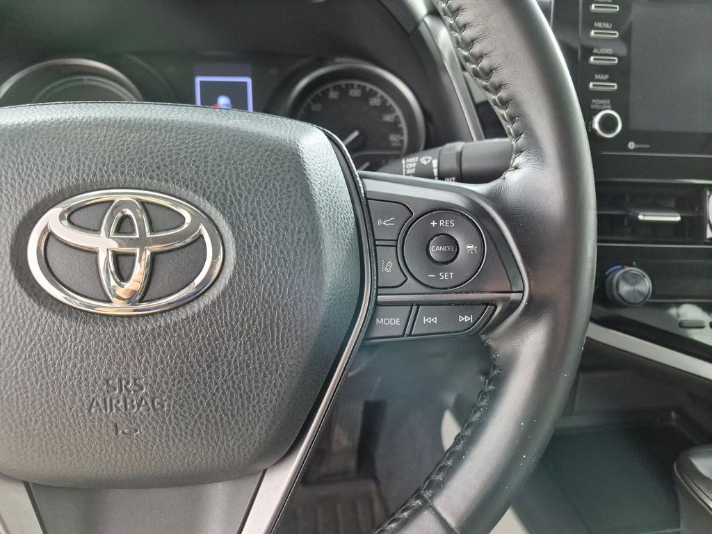 2021 Toyota Camry Hybrid SE