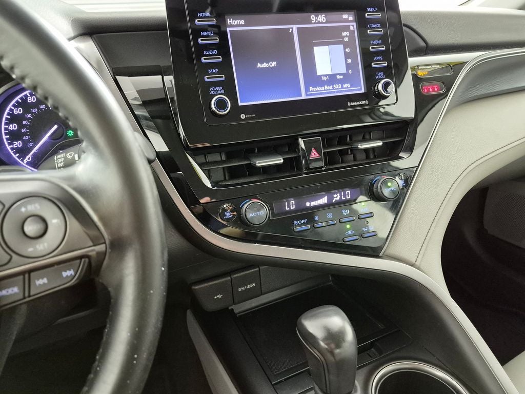 2021 Toyota Camry Hybrid SE