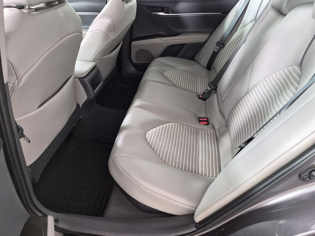 2021 Toyota Camry Hybrid SE