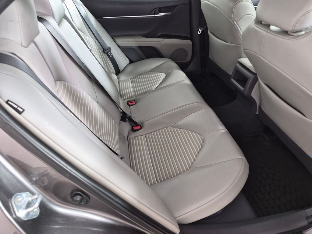 2021 Toyota Camry Hybrid SE