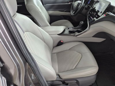 2021 Toyota Camry Hybrid SE