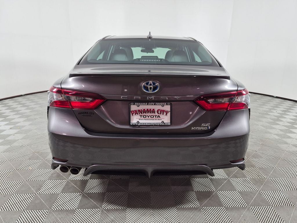 2021 Toyota Camry Hybrid SE