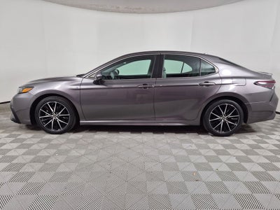 2021 Toyota Camry Hybrid SE
