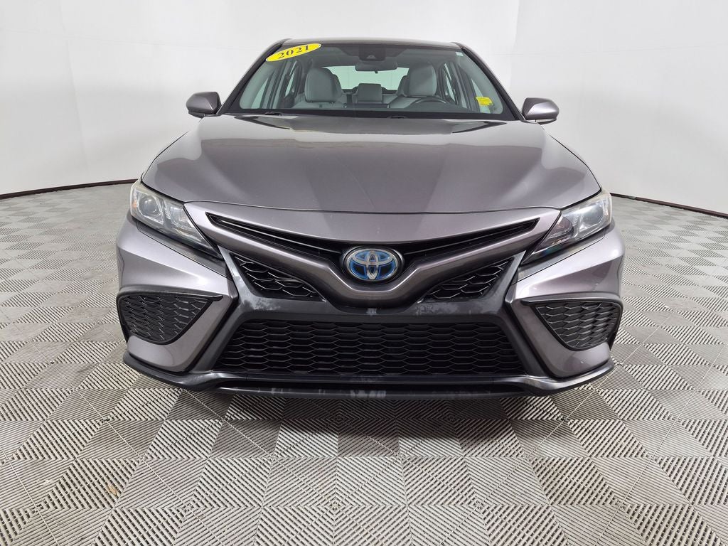2021 Toyota Camry Hybrid SE