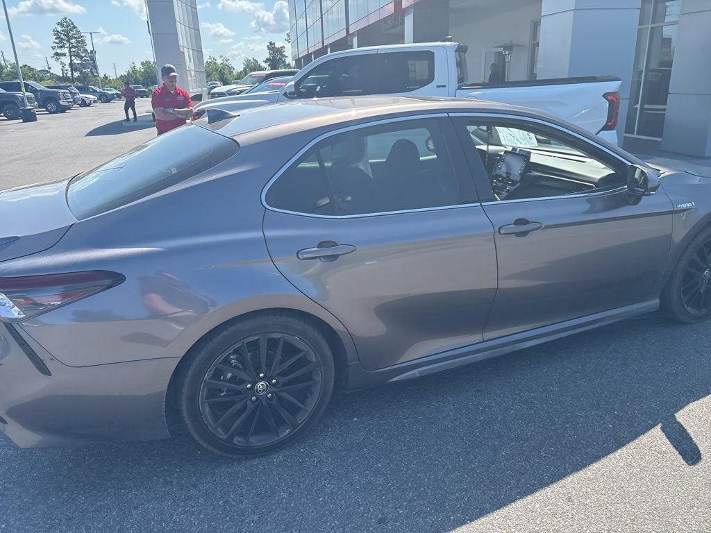 2021 Toyota Camry Hybrid XSE