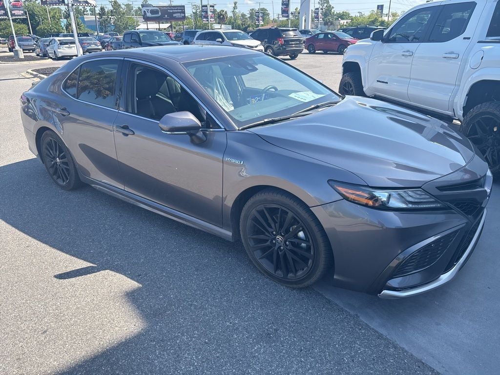 2021 Toyota Camry Hybrid XSE