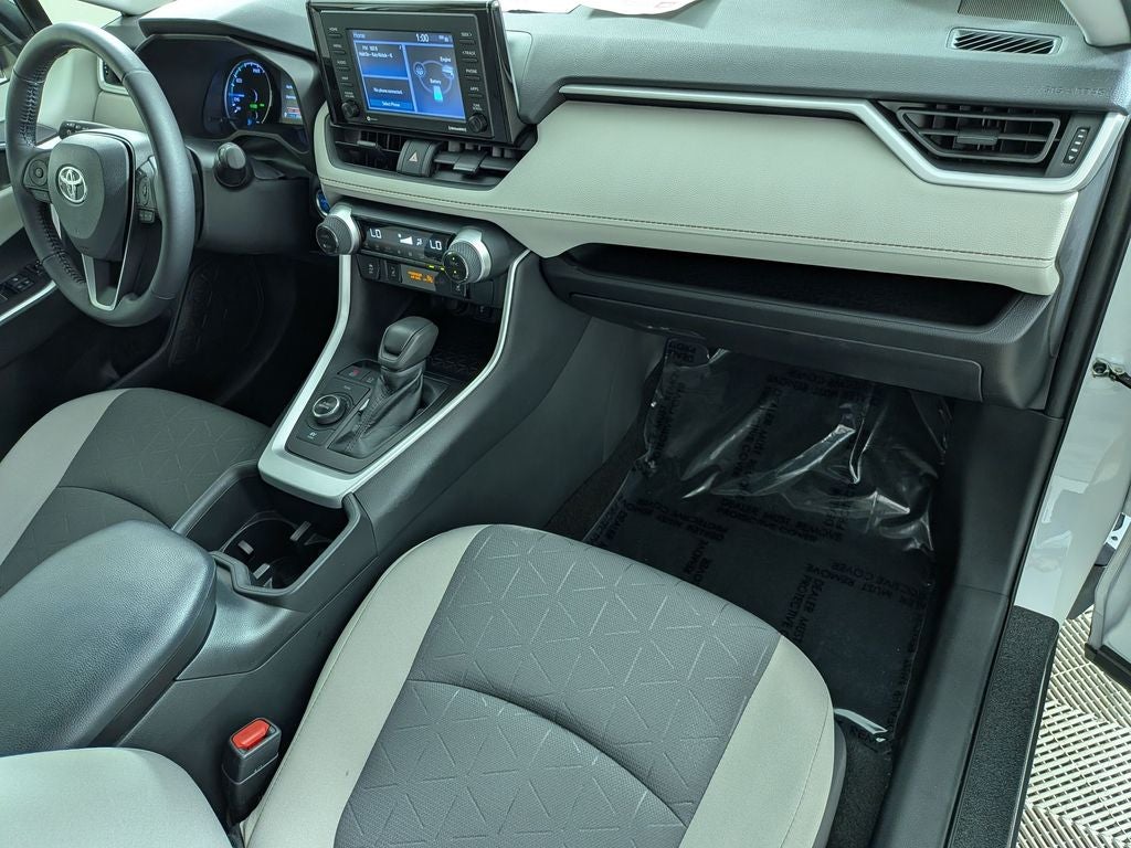 2022 Toyota RAV4 Hybrid XLE