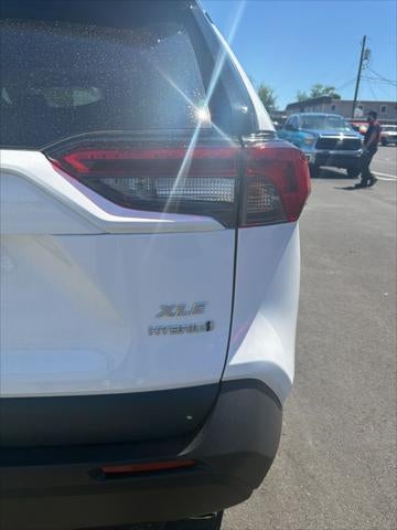 2022 Toyota RAV4 Hybrid XLE