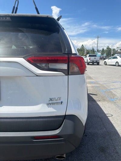 2022 Toyota RAV4 Hybrid XLE