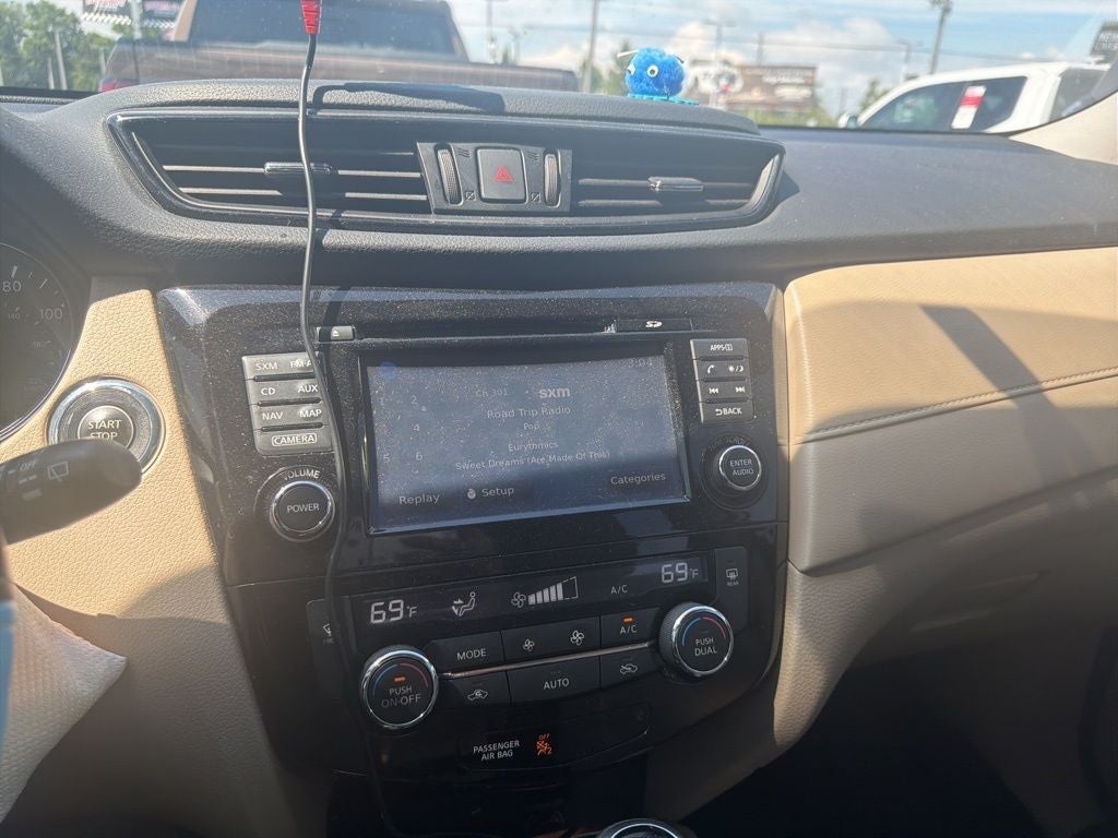 2017 Nissan Rogue SV