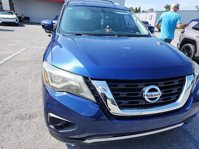 2019 Nissan Pathfinder S