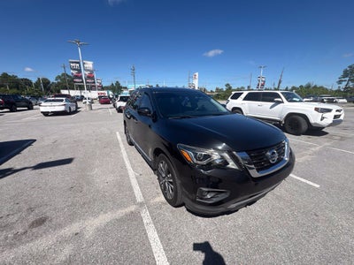 2019 Nissan Pathfinder Platinum