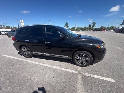 2019 Nissan Pathfinder Platinum