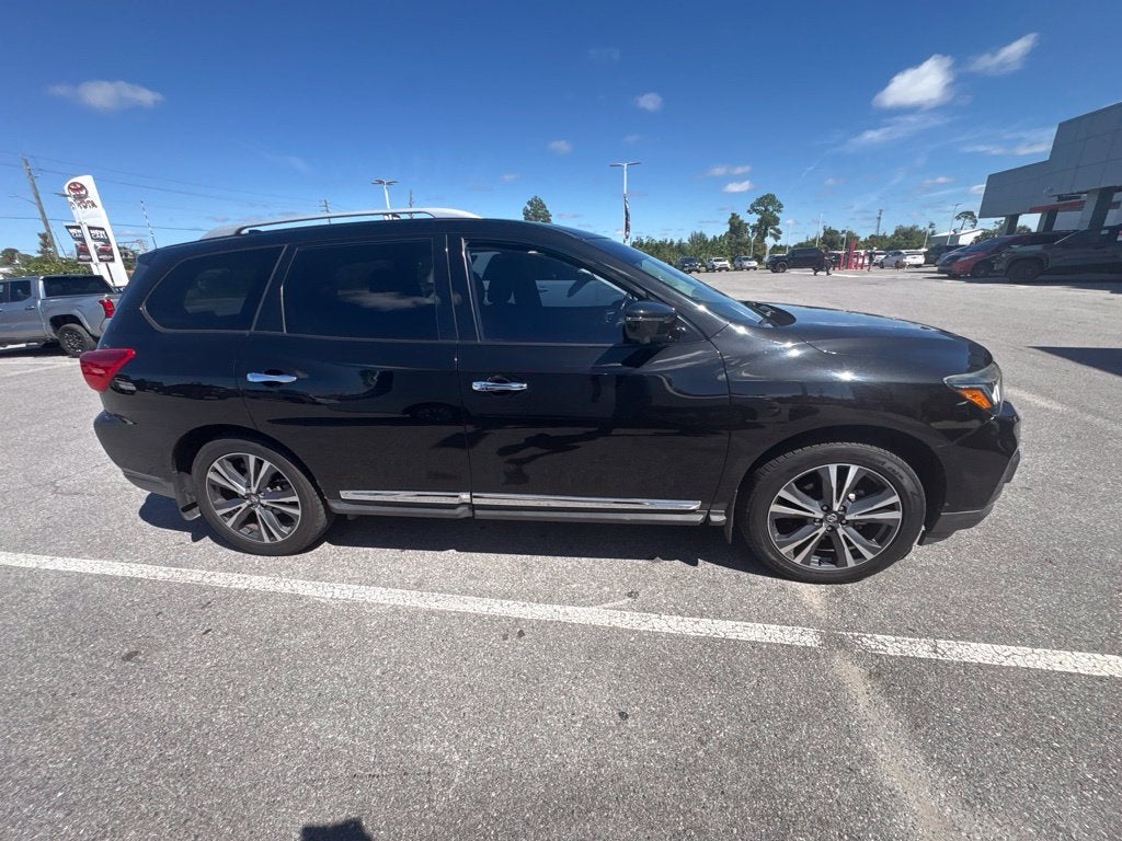 2019 Nissan Pathfinder Platinum