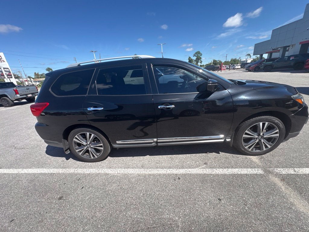 2019 Nissan Pathfinder Platinum