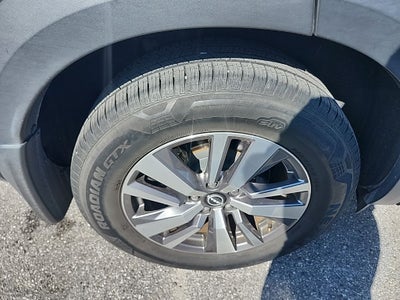2022 Nissan Pathfinder SL