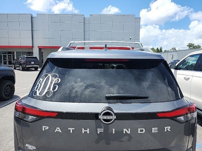 2025 Nissan Pathfinder SL