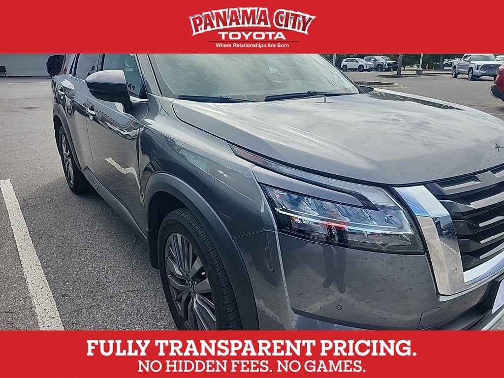 2024 Nissan Pathfinder SL