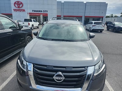 2024 Nissan Pathfinder SL