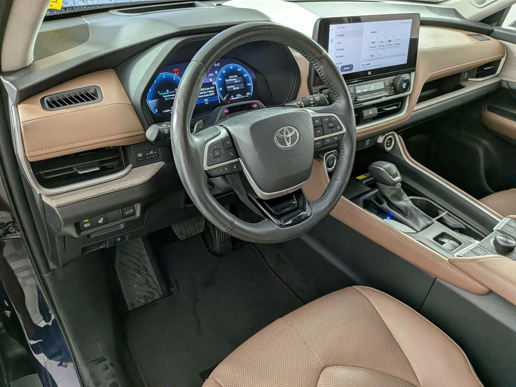 2024 Toyota GRAND HIGHLANDER Platinum