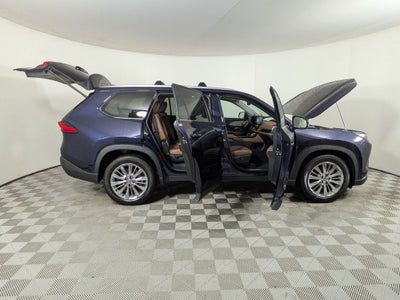 2024 Toyota GRAND HIGHLANDER Platinum