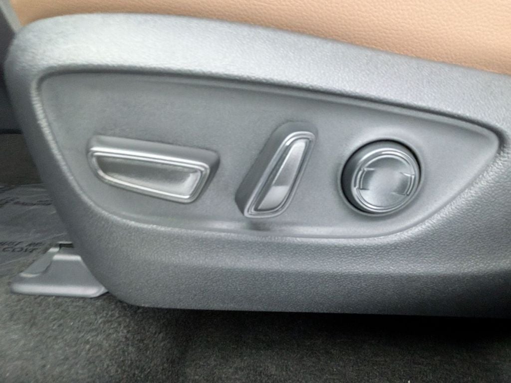 2026 Toyota GRAND HIGHLANDER HEV MAX Platinum