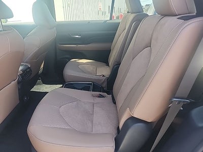 2026 Toyota Grand Highlander Hybrid MAX Platinum