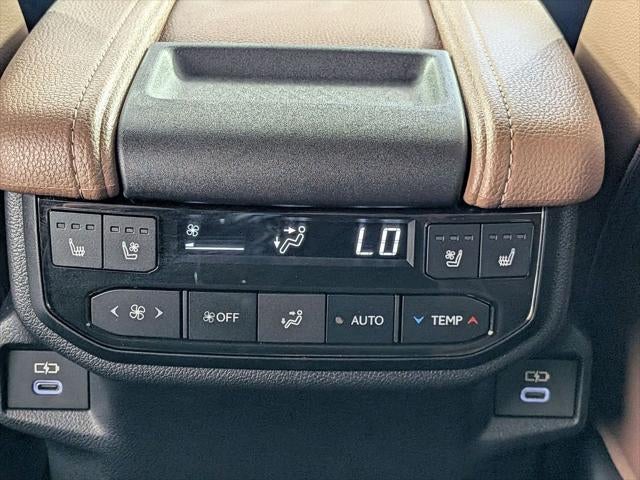 2026 Toyota GRAND HIGHLANDER HEV MAX Platinum
