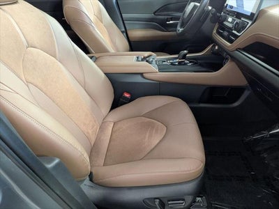 2026 Toyota GRAND HIGHLANDER HEV MAX Platinum