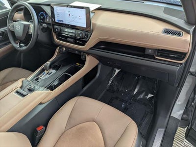 2026 Toyota GRAND HIGHLANDER HEV MAX Platinum