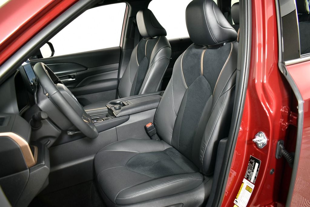 2025 Toyota GRAND HIGHLANDER HEV MAX Limited