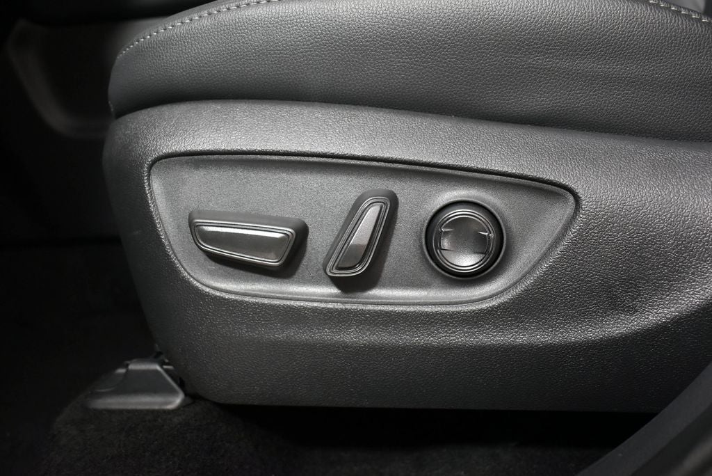 2025 Toyota GRAND HIGHLANDER HEV MAX Limited