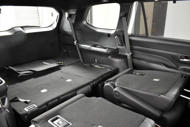 2025 Toyota GRAND HIGHLANDER HEV MAX Limited