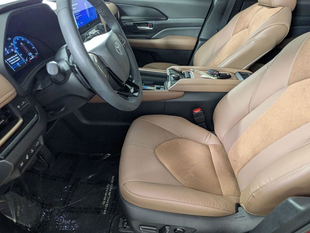 2026 Toyota Grand Highlander Hybrid MAX Platinum