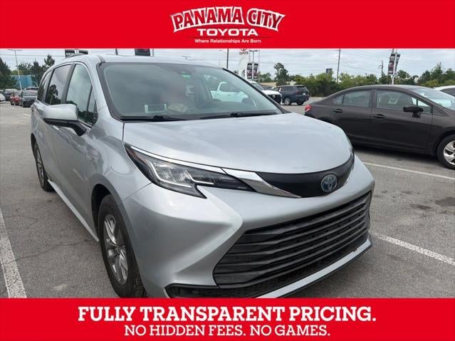 2022 Toyota SIENNA LE LE 8 Passenger