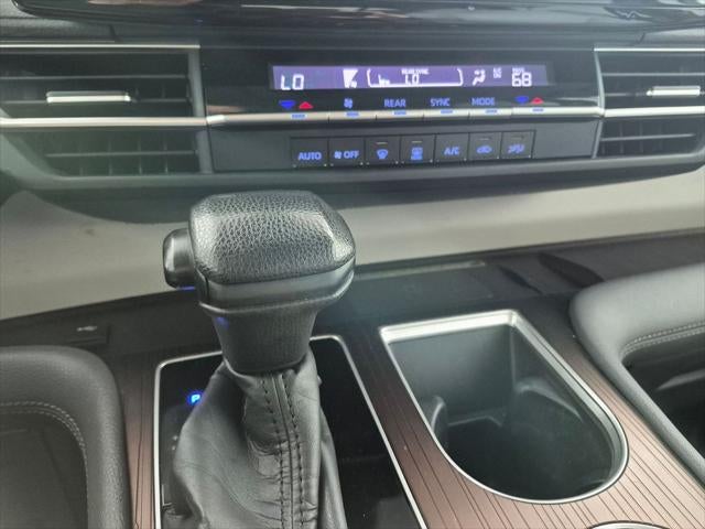 2022 Toyota SIENNA LE LE 8 Passenger